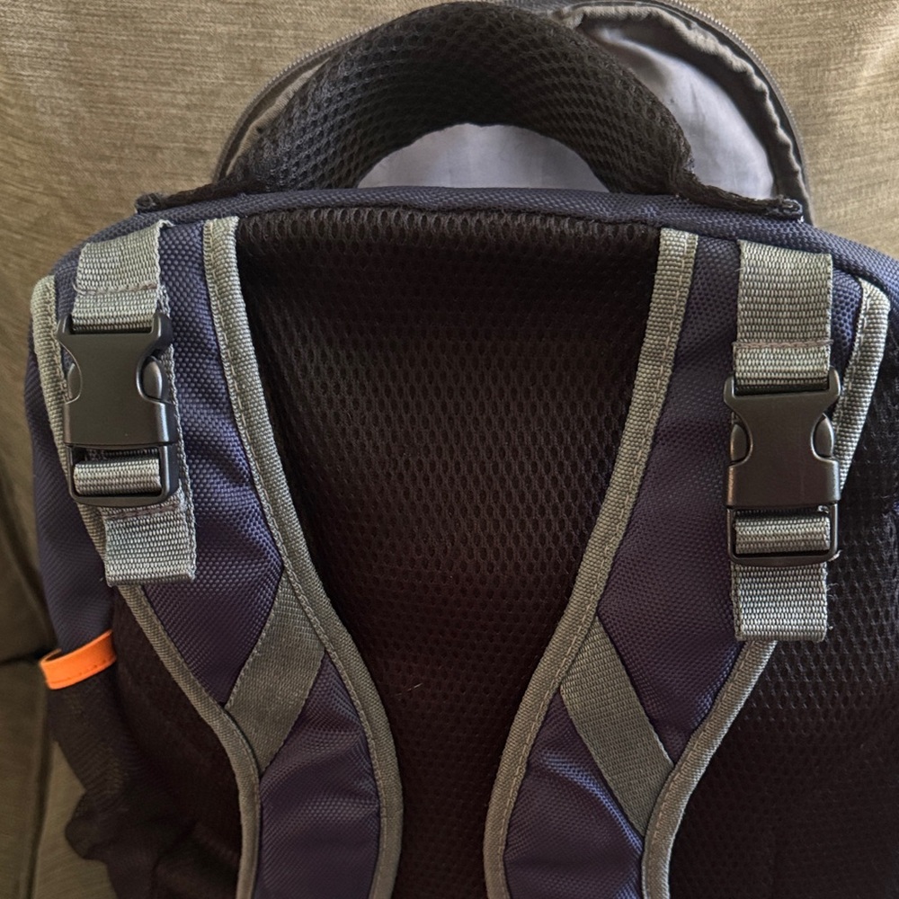 Columbia Summit Rush Backpack or Diaper Bag - Picture 8 of 10
